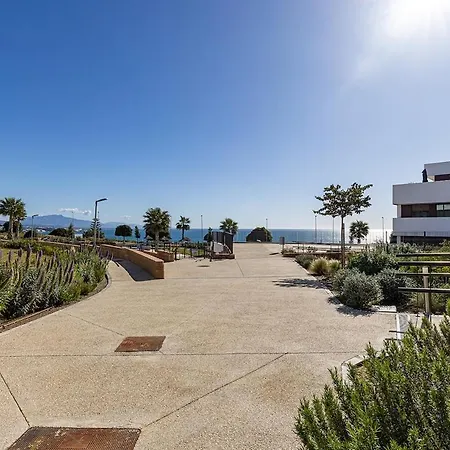 Apartment Peaceful With Views And Garden Estepona