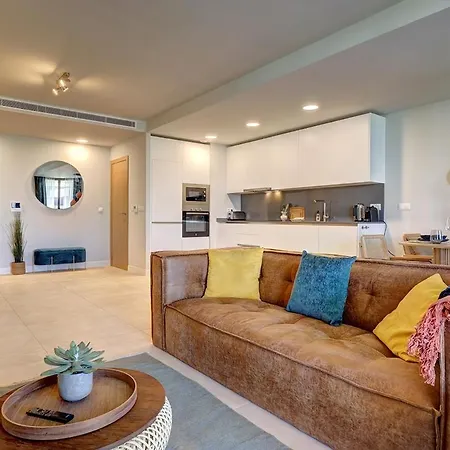 Apartment Peaceful With Views And Garden Estepona