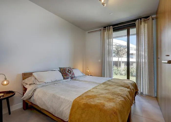 Peaceful With Views And Garden Appartement *