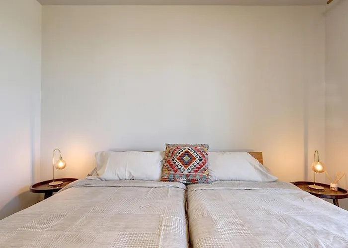 Peaceful With Views And Garden Appartement Estepona