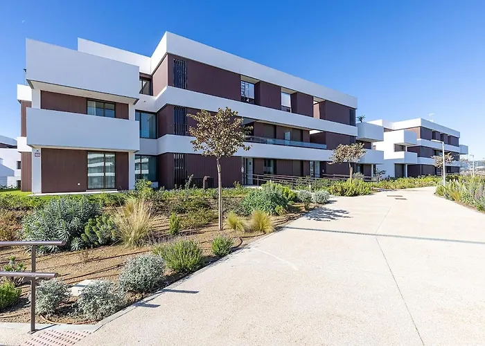 Peaceful With Views And Garden *