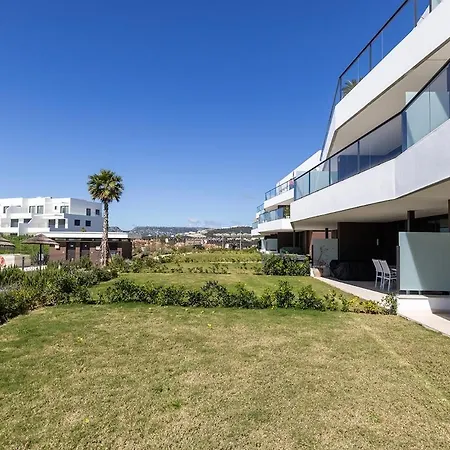 Casa PAZ con vistas y jardín Estepona