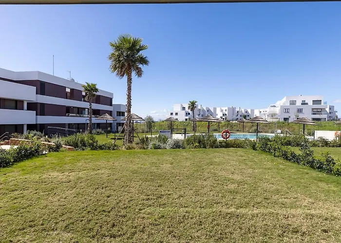 Apartamento Peaceful With Views And Garden Estepona