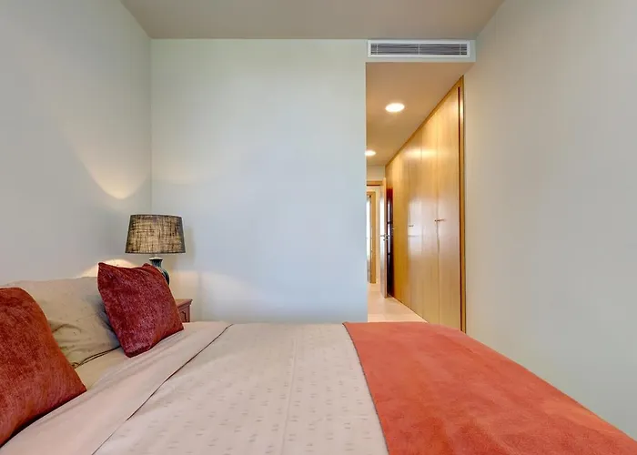 Peaceful With Views And Garden Apartamento Estepona