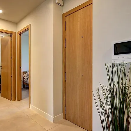 公寓 Peaceful With Views And Garden
